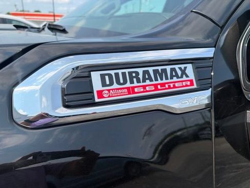Used 2022 GMC Sierra 3500 Denali w/ Denali Ultimate Package AWD/4WD image 9