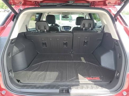 Used 2019 GMC Terrain Denali w/ Comfort Package AWD/4WD image 9