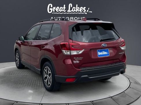 Used 2023 Subaru Forester Premium image 3