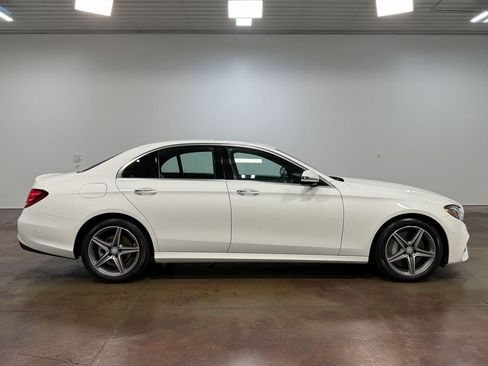Used 2017 Mercedes-Benz E 300 4MATIC image 23