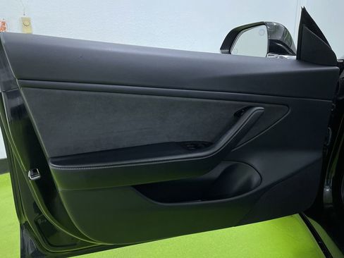 Used 2018 Tesla Model 3 Long Range image 15