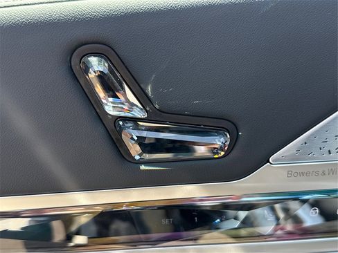 New 2025 BMW 760i xDrive image 25