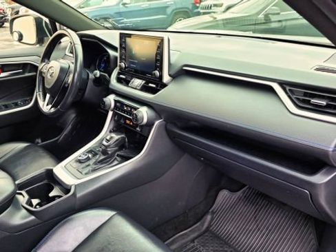 Used 2019 Toyota RAV4 XSE image 37