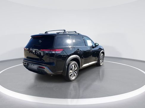 New 2026 Nissan Pathfinder SL image 8
