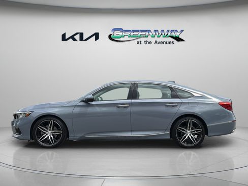 Used 2021 Honda Accord Touring image 3