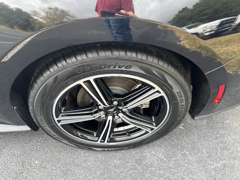 Used 2024 Ford Mustang Premium image 12