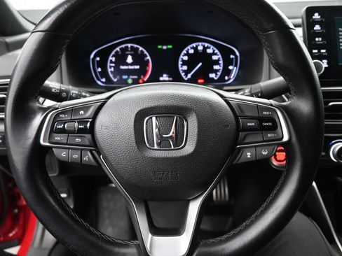 Used 2018 Honda Accord Sport image 13