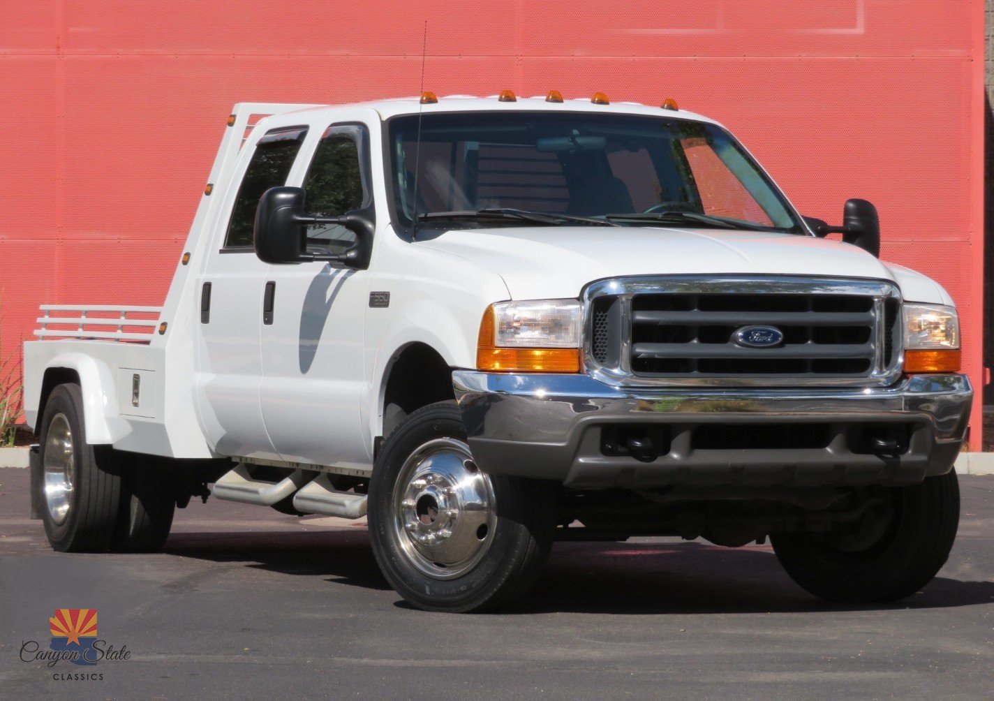 Used 1999 Ford F550 4x4 Crew Cab Super Duty image 1