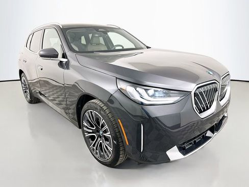Used 2025 BMW X3 xDrive30i w/ Premium Package AWD/4WD image 3
