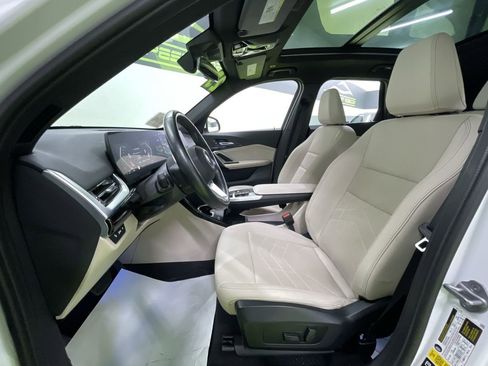 Used 2023 BMW X1 xDrive28i image 17