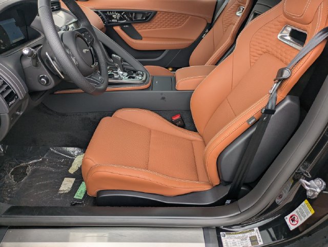 Certified 2024 Jaguar F-TYPE R AWD/4WD image 12