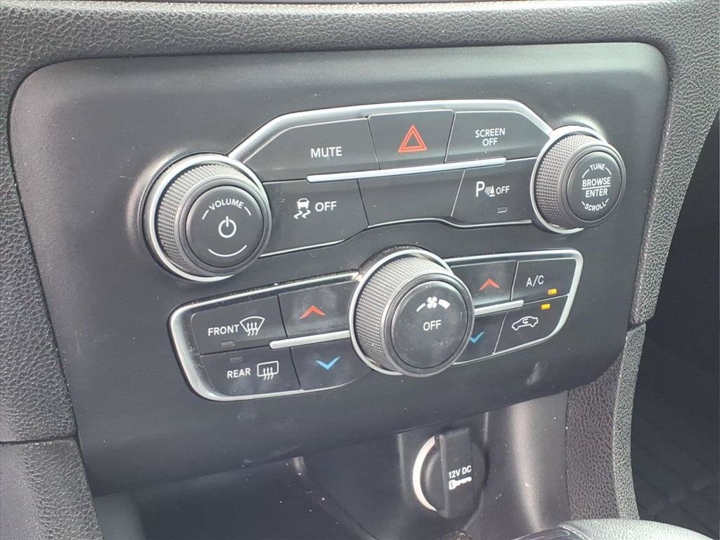Used 2023 Dodge Charger SXT RWD image 6