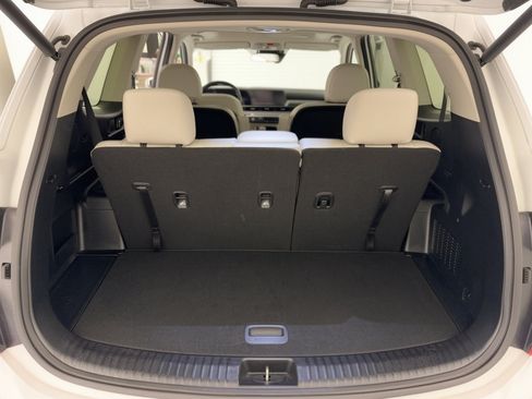 Used 2025 Kia Telluride S FWD image 28