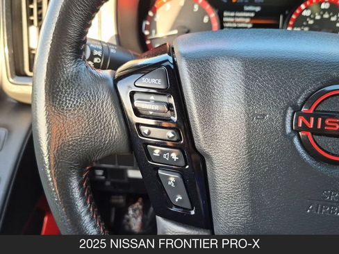 Used 2025 Nissan Frontier Pro-X RWD image 17