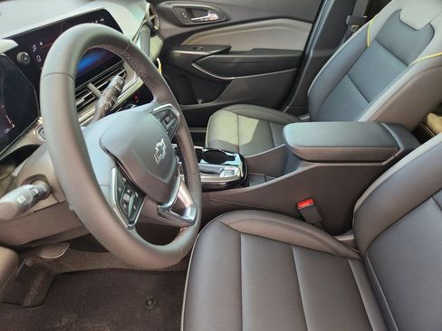 New 2026 Chevrolet Trax ACTIV w/ Driver Confidence Package FWD image 9