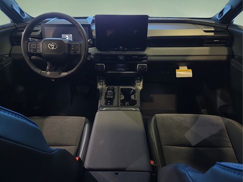 New 2026 Toyota RAV4 XSE w/ Panoramic Sun Roof Package AWD/4WD image 17