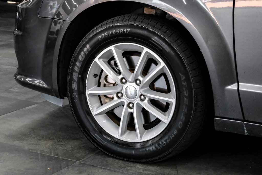 Used 2019 Dodge Grand Caravan SXT FWD image 66