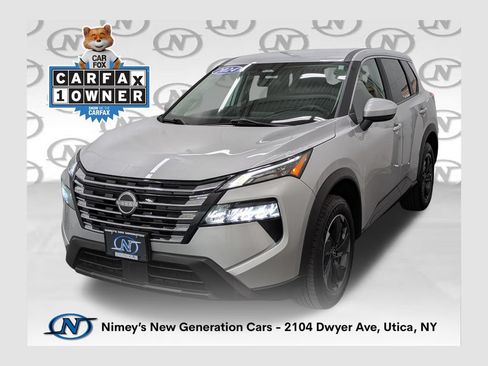 Used 2024 Nissan Rogue SV AWD/4WD image 1