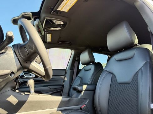 New 2026 Jeep Compass Latitude image 29