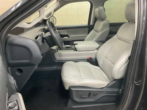 Certified 2025 Ford Expedition Max Active AWD/4WD image 6