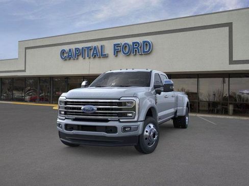 New 2026 Ford F450 Platinum image 2