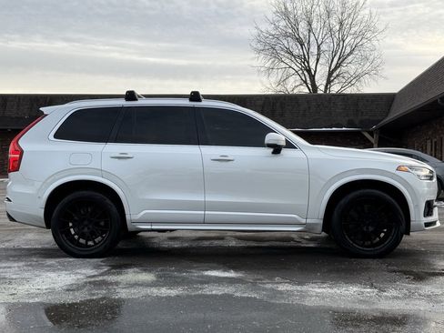 Used 2017 Volvo XC90 T8 R-Design w/ Vision Package image 8