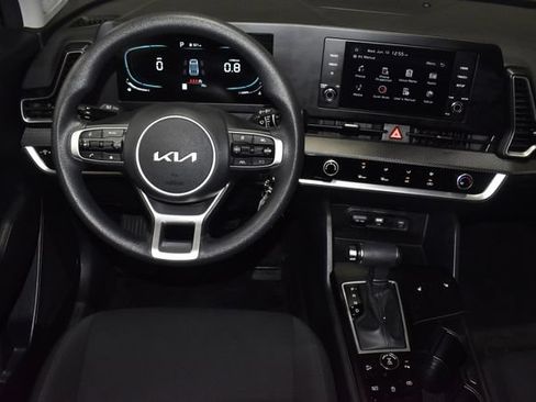Used 2025 Kia Sportage LX AWD/4WD image 31