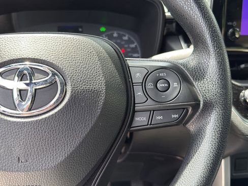 Used 2023 Toyota Corolla Cross AWD Hybrid image 20