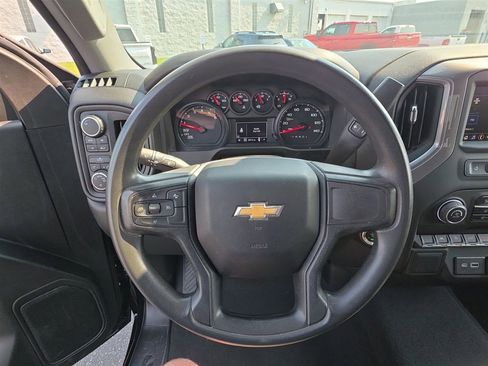 Used 2022 Chevrolet Silverado 1500 Custom image 11