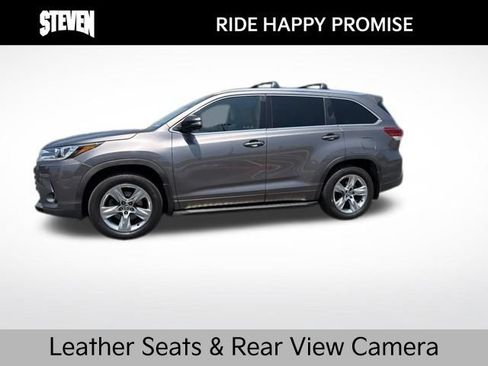Used 2018 Toyota Highlander Limited AWD/4WD image 2