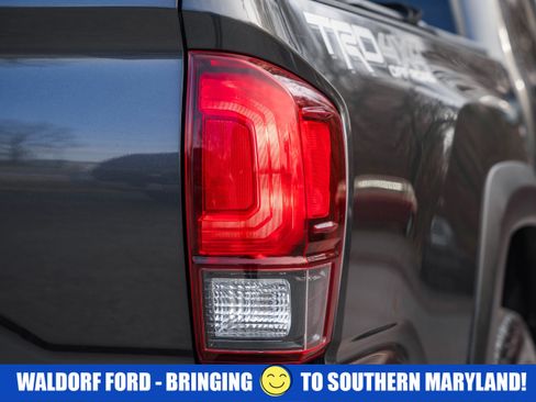 Used 2019 Toyota Tacoma 4x4 Double Cab image 6