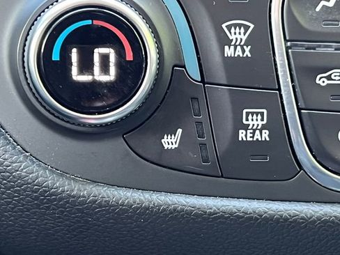 Used 2020 Chevrolet Equinox LT AWD/4WD image 28