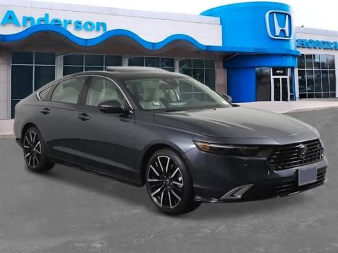 New 2025 Honda Accord Touring image 7