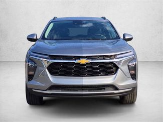 Used 2025 Chevrolet Trax LT w/ LT Convenience Package FWD video 2