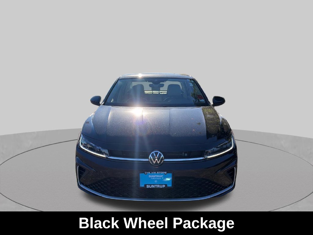 Used 2025 Volkswagen Jetta SE w/ Sunroof Package FWD image 10