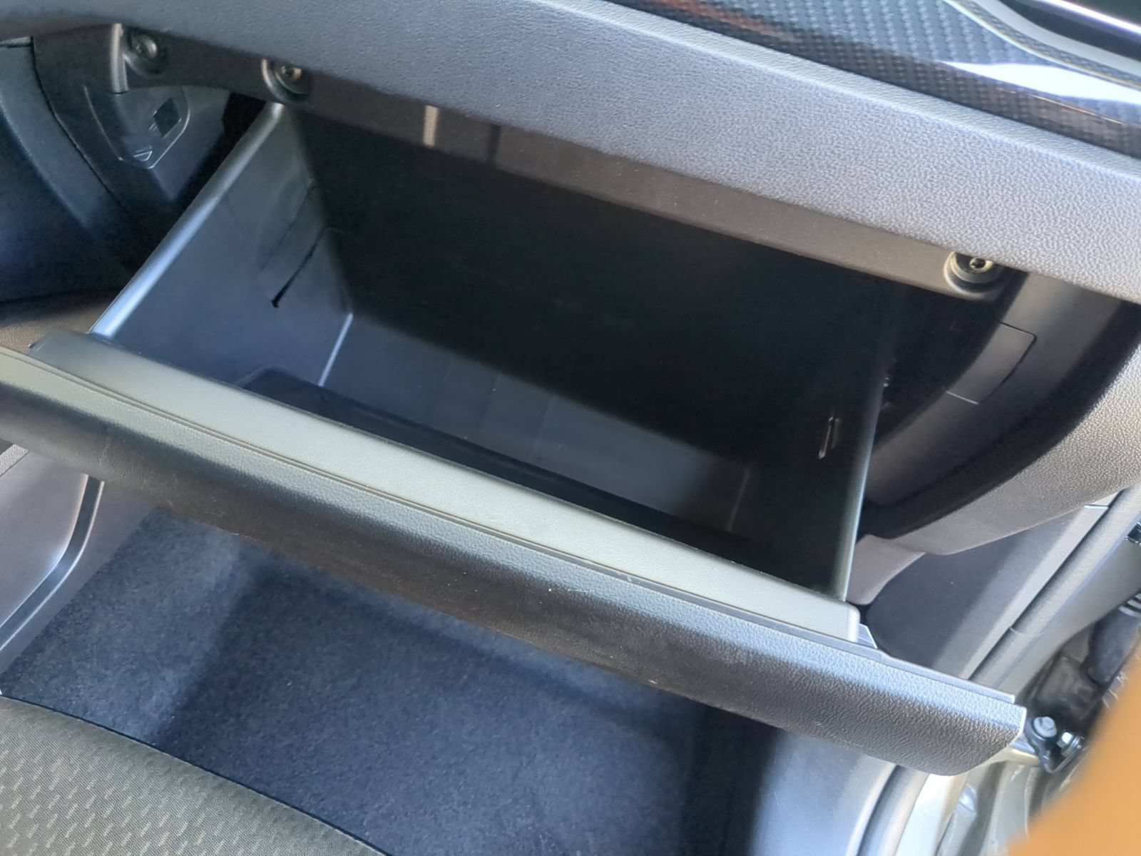Used 2025 Ford Escape ST-Line FWD image 29