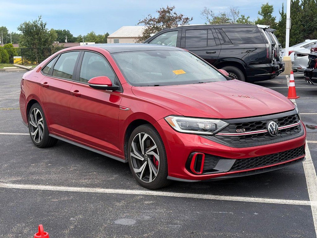 Used 2023 Volkswagen Jetta GLI Autobahn FWD image 3