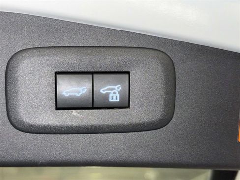 Certified 2025 Lexus RZ 300e image 18