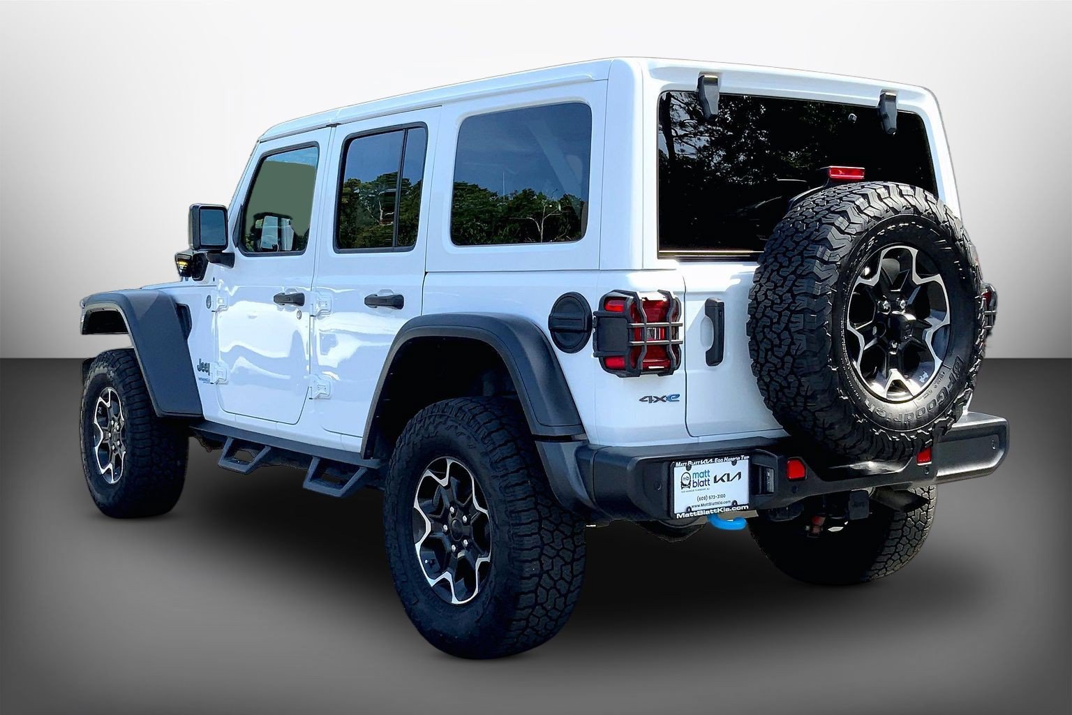 Used 2021 Jeep Wrangler Unlimited Rubicon 4xe w/ Safety Group AWD/4WD image 13