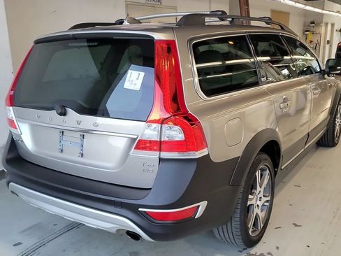 Used 2015 Volvo XC70 T6 AWD/4WD image 3