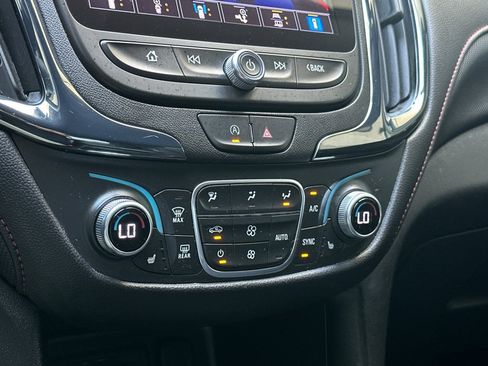 Used 2024 Chevrolet Equinox RS FWD image 18