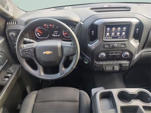 Used 2022 Chevrolet Silverado 1500 Custom image 13