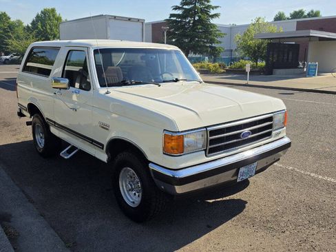 Used 1990 Ford Bronco AWD/4WD image 3