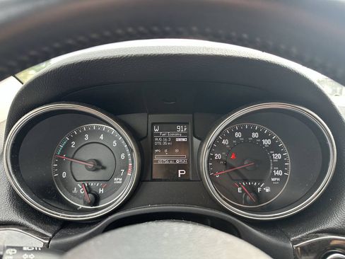 Used 2011 Jeep Grand Cherokee Laredo AWD/4WD image 20
