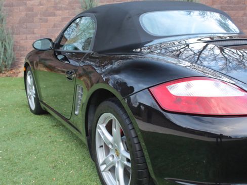 Used 2005 Porsche Boxster S image 24