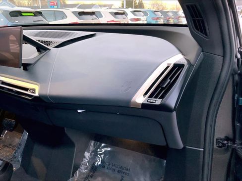 Certified 2023 BMW iX xDrive50 image 18