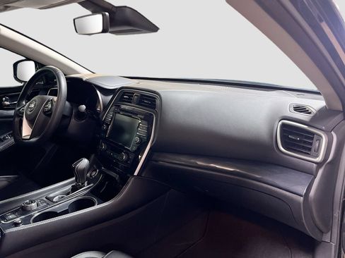 Used 2023 Nissan Maxima Platinum w/ Sport Mat Group FWD image 32