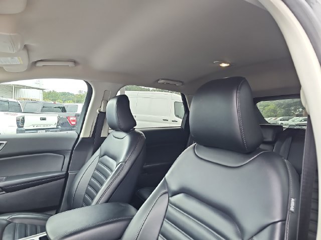 Used 2024 Ford Edge SEL AWD/4WD image 14