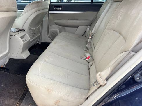 Used 2012 Subaru Outback 2.5i Premium w/ All-Weather Pkg AWD/4WD image 12