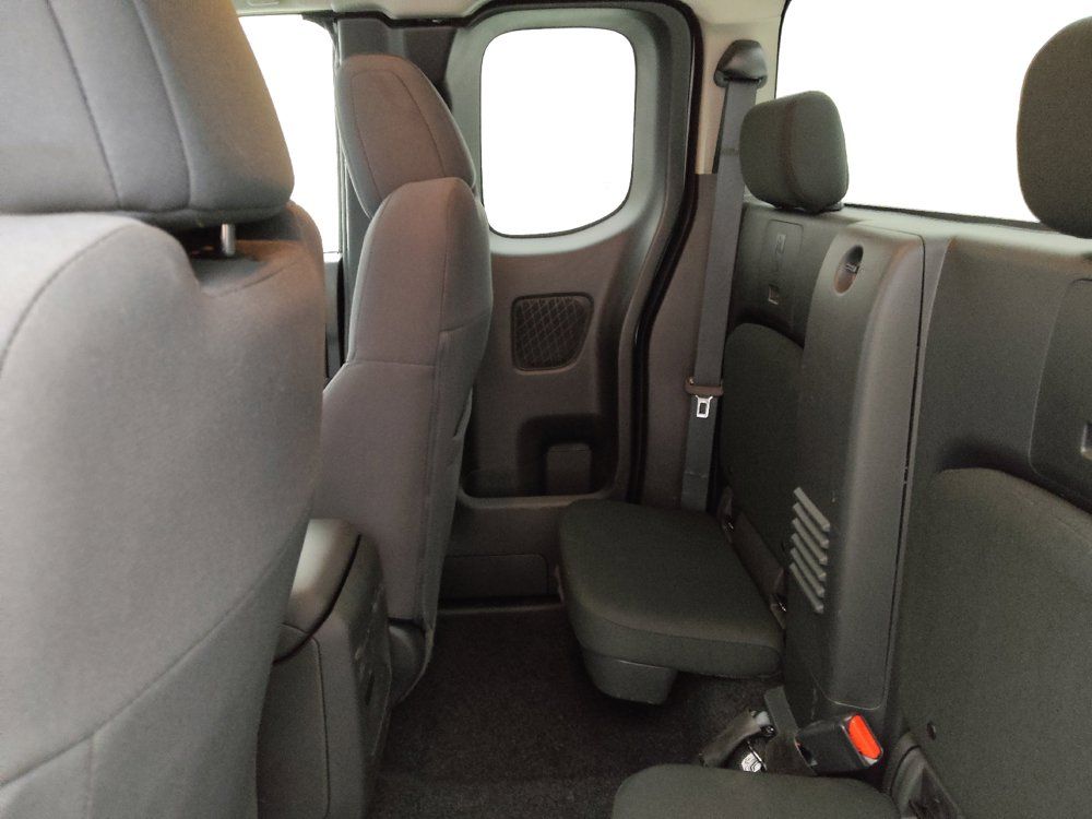 Used 2024 Nissan Frontier S RWD image 18